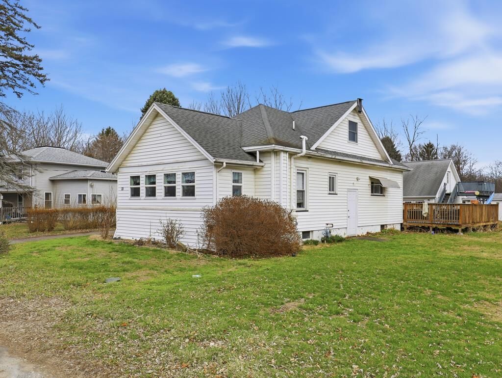 Property Photo: 23 Sierra View Road PA 18810
