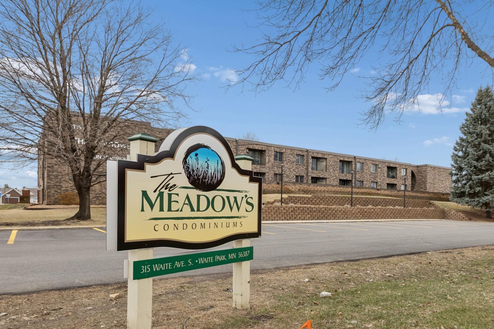 Property Photo:  315 Waite Avenue S 212  MN 56387 