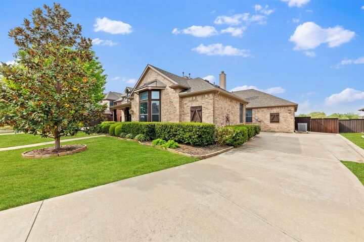Property Photo:  2024 Sterling Trace Drive  TX 76248 