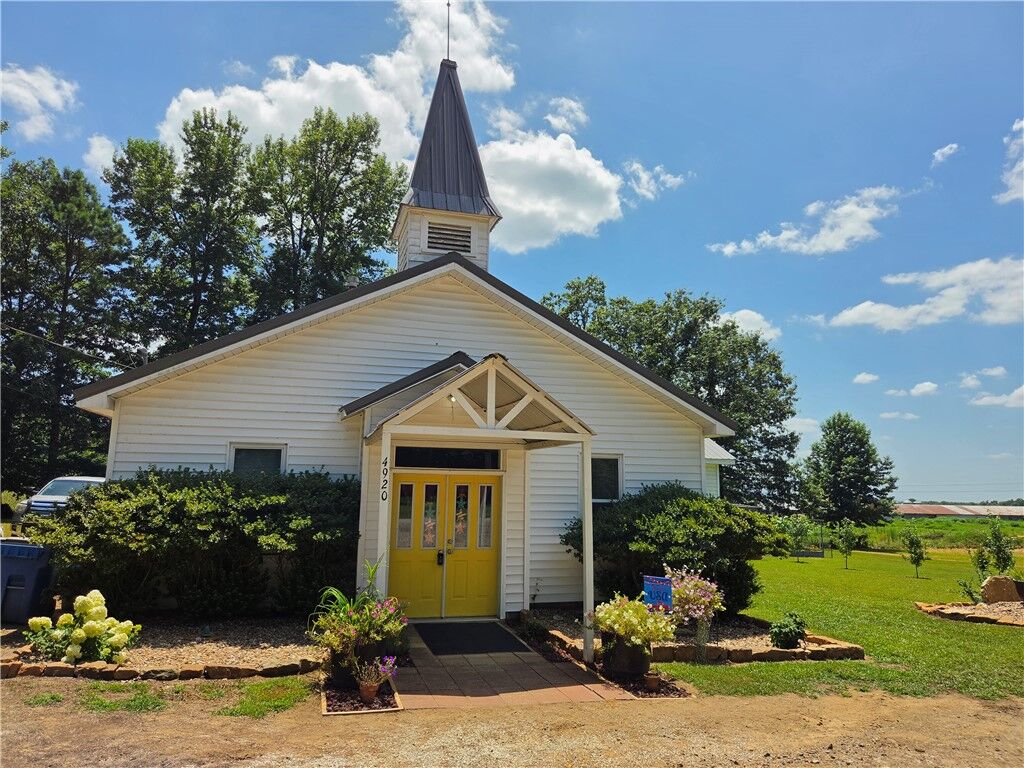 Property Photo: 4920 County Road 4160 AR 72852