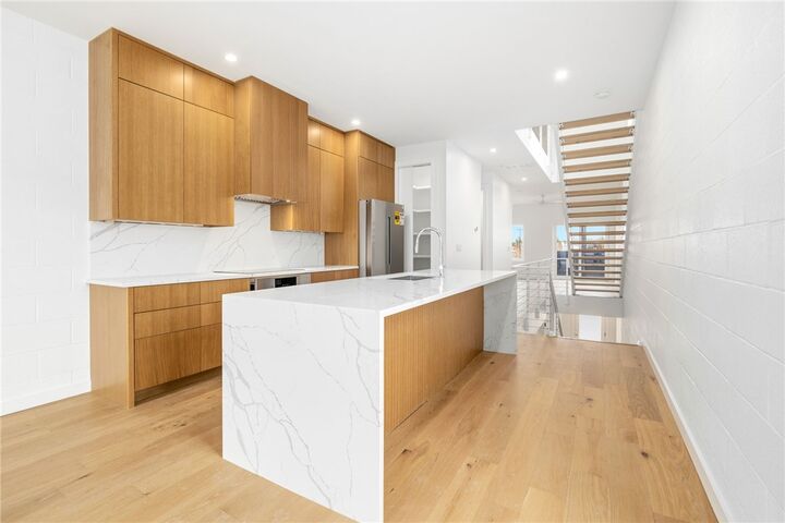 Property Photo:  836 SE 8th Street  AR 72712 