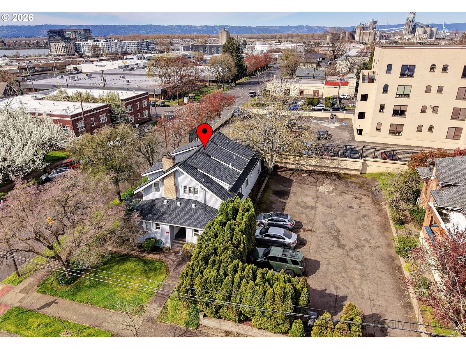 Property Photo:  504 W Evergreen Blvd W  WA 98660 