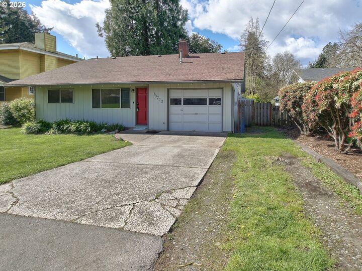 Property Photo:  10713 SE 55th Ave  OR 97222 