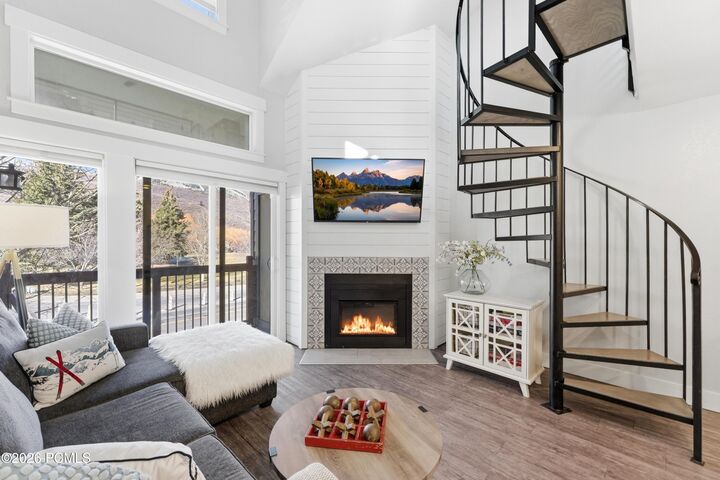 Property Photo:  1530 Empire Avenue 304  UT 84060 