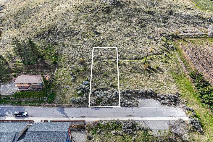 Property Photo:  0 Lot 11 E Franklin Street  WA 98816 