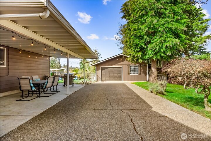 Property Photo: 4226 Sunset Drive W WA 98466
