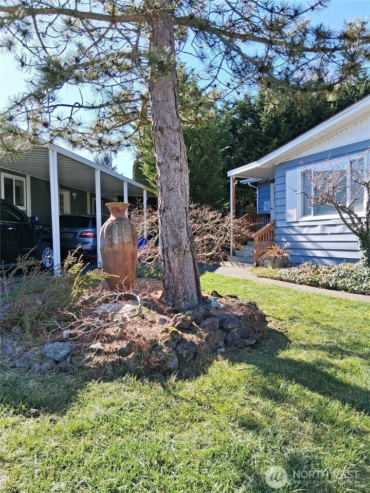 Property Photo: 815 124th Street SW 36 WA 98204
