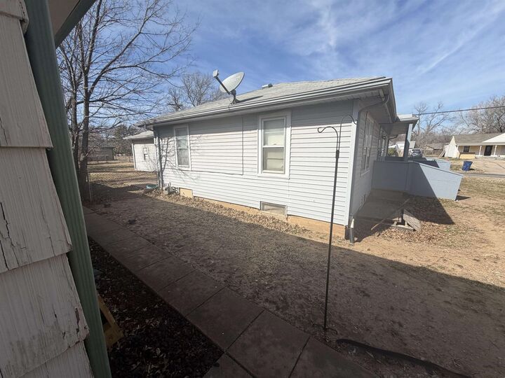 Photo de la propriété:  2201 S Broadview St  KS 67218 