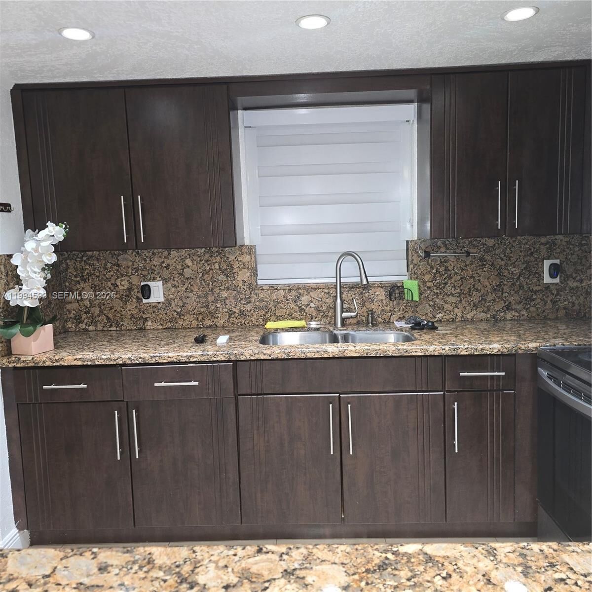 Property Photo: 9371 Fontainebleau Blvd I235 FL 33172