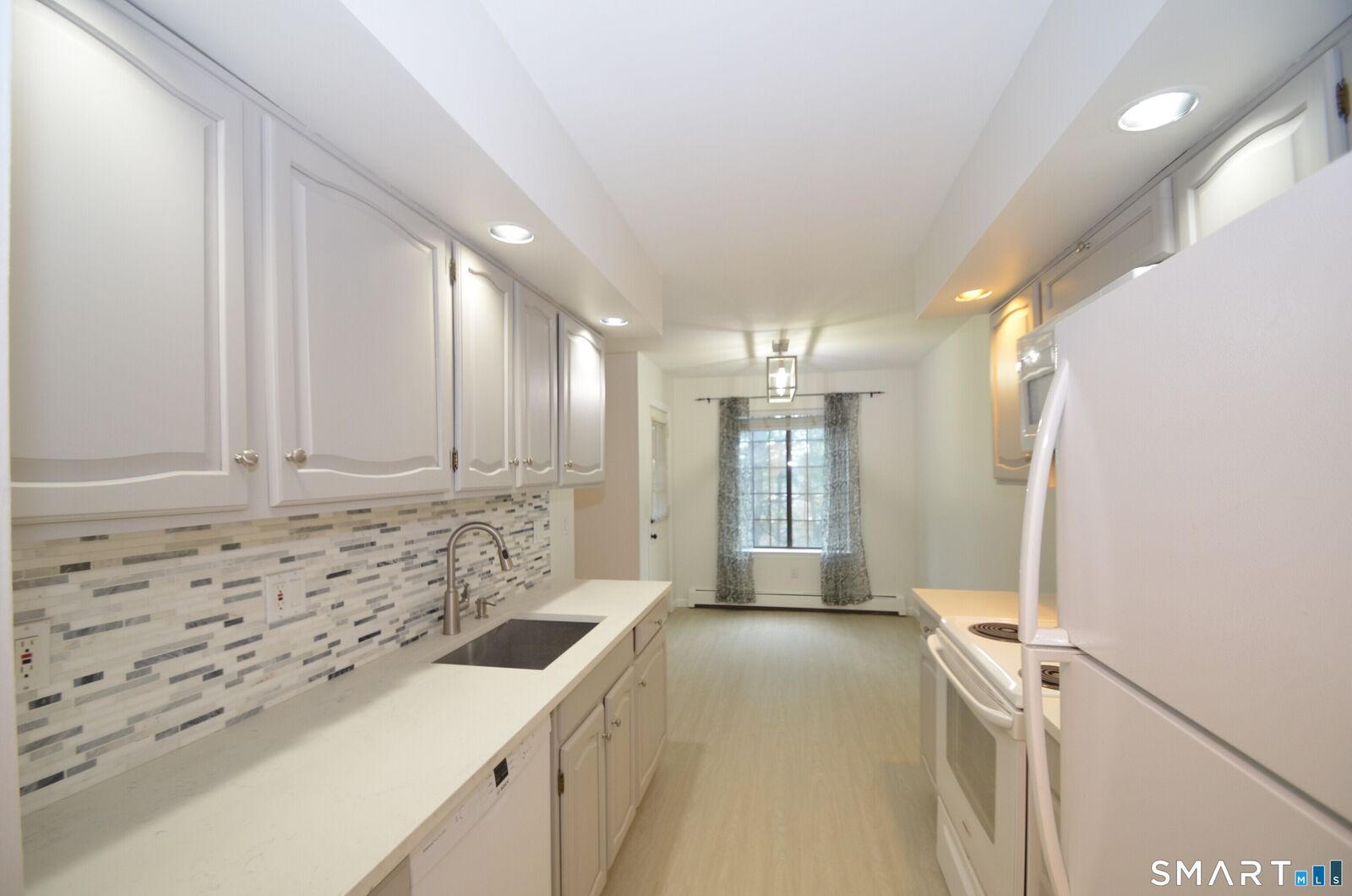 Property Photo: 125 Warner Hill Road 27 CT 06614