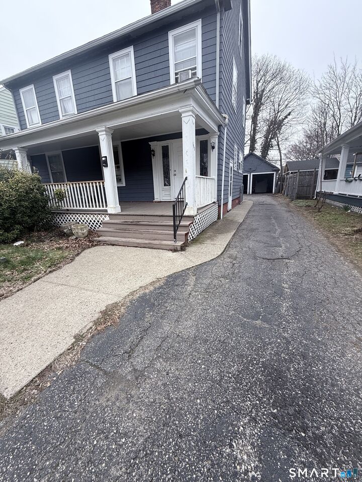 Property Photo:  111 Elmwood Place  CT 06605 