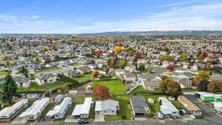 Property Photo: 7303 N Crestline St 32 WA 99217