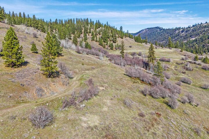 Property Photo: 30xx Pierre Lake Rd WA 99141