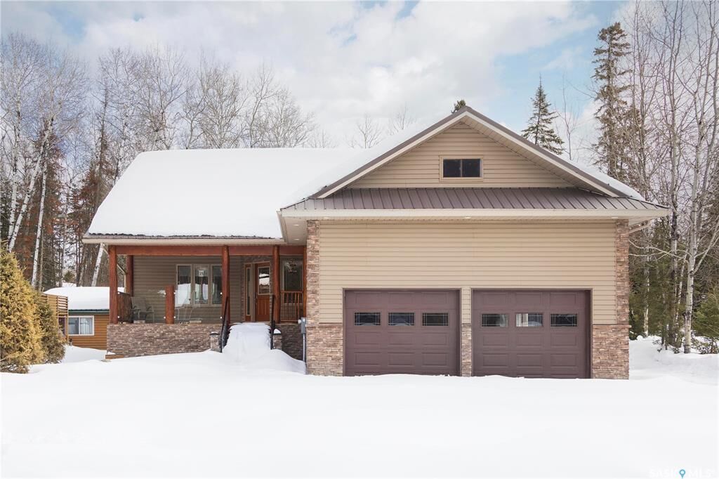 Property Photo: 18 Hayes Drive SK S0J 3E0