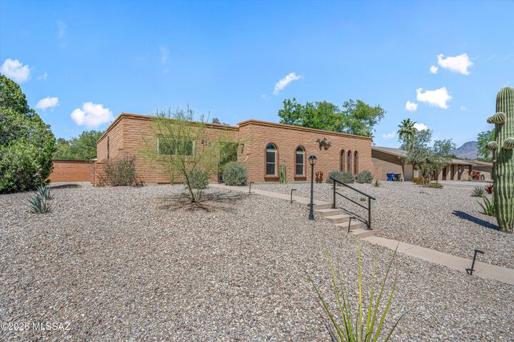 Property Photo:  2121 N Colter  AZ 85715 