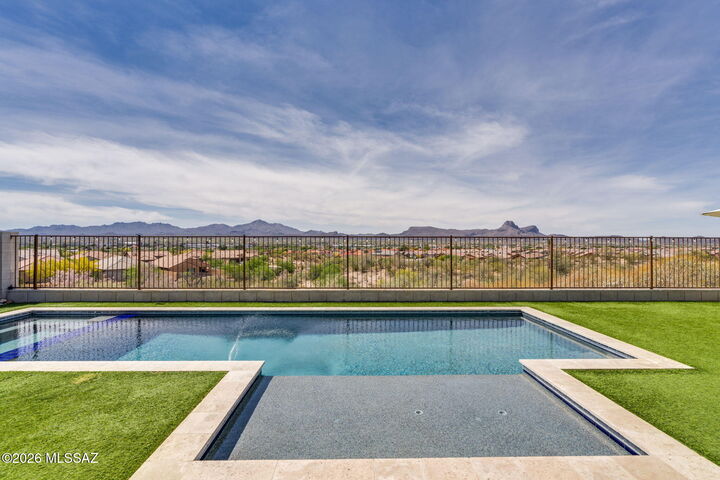 Property Photo: 5291 W Avenida Tierra Alta AZ 85742