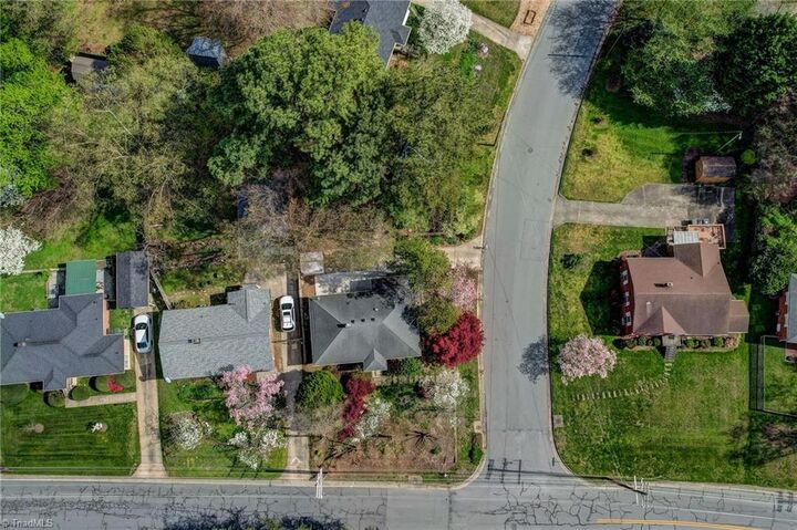 Property Photo:  107 S Lindell Road  NC 27403 