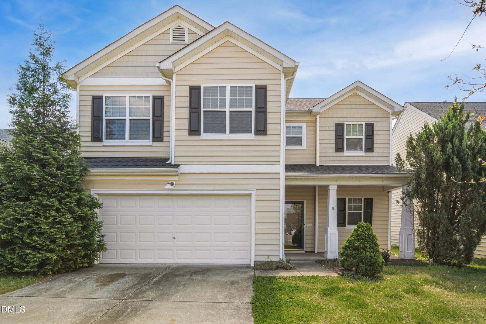 Property Photo:  2010 Woodsdale Drive  NC 27703 