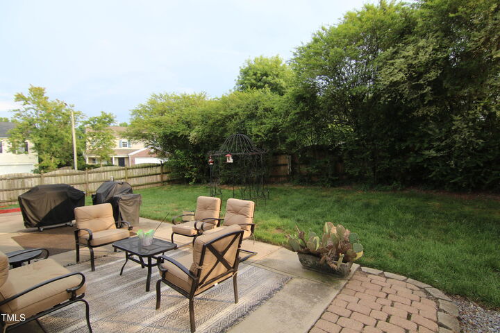 Property Photo: 5456 Thunderidge Drive NC 27610