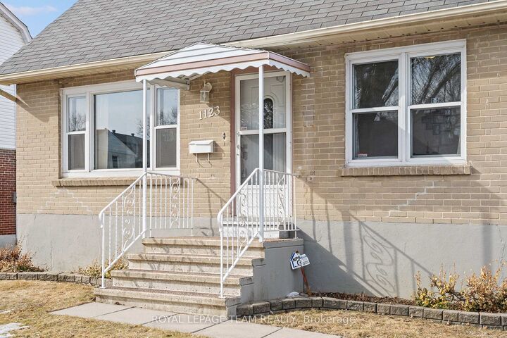 Property Photo: 1123 Secord Avenue ON K1H 8C9