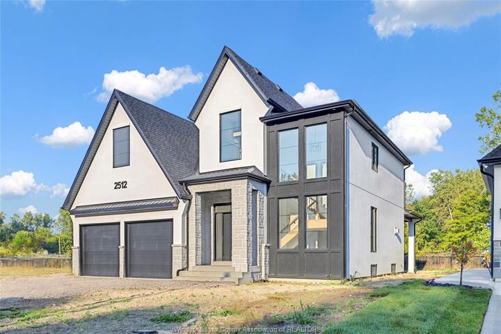 646 Summit Street — photo 1