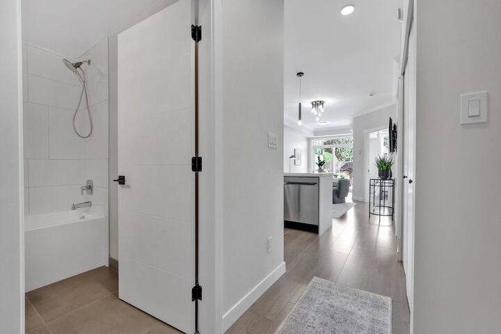 Property Photo: 12109 223 Street 428 BC V2X 5Y6