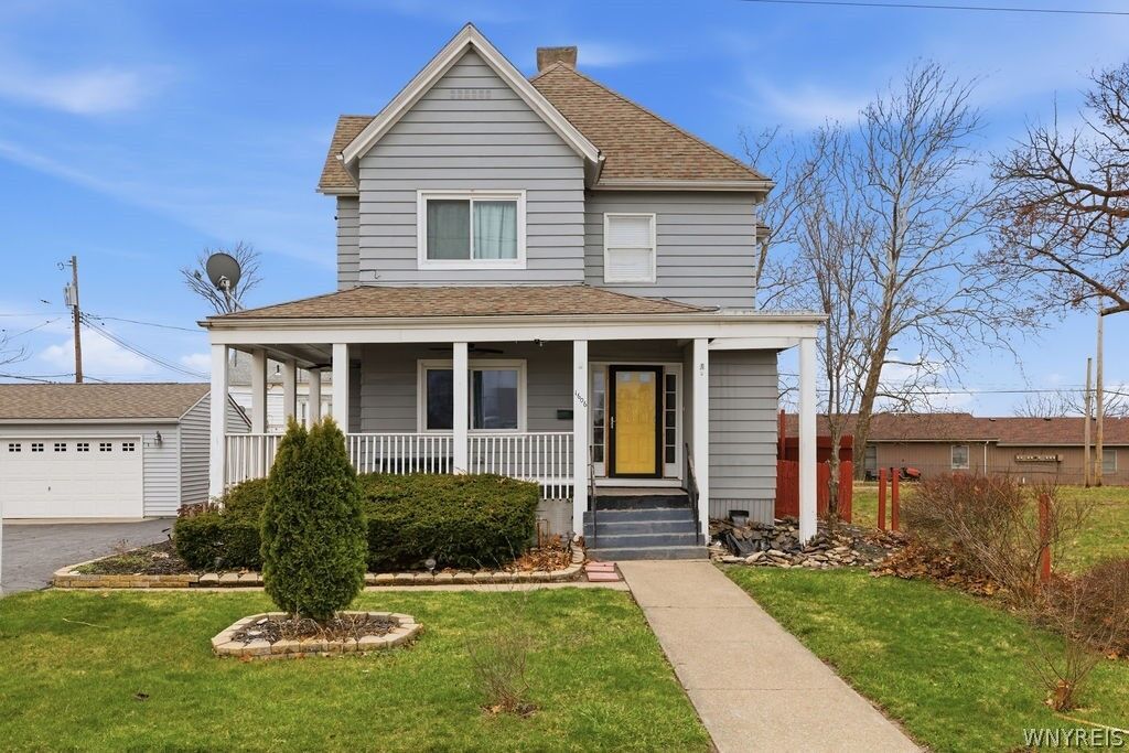 Property Photo: 1606 8th Street NY 14305