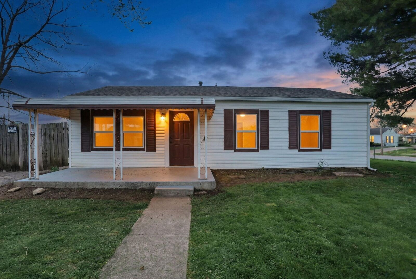 Property Photo:  2737 Gibson Drive  OH 43207 