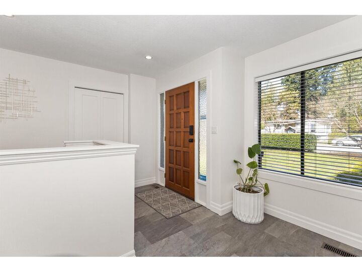 Property Photo: 34258 Redwood Avenue BC V2S 2T7