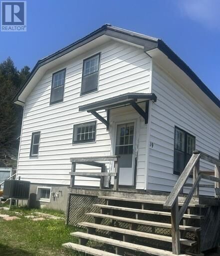 1021 Crescent Street Unit# A — photo 1
