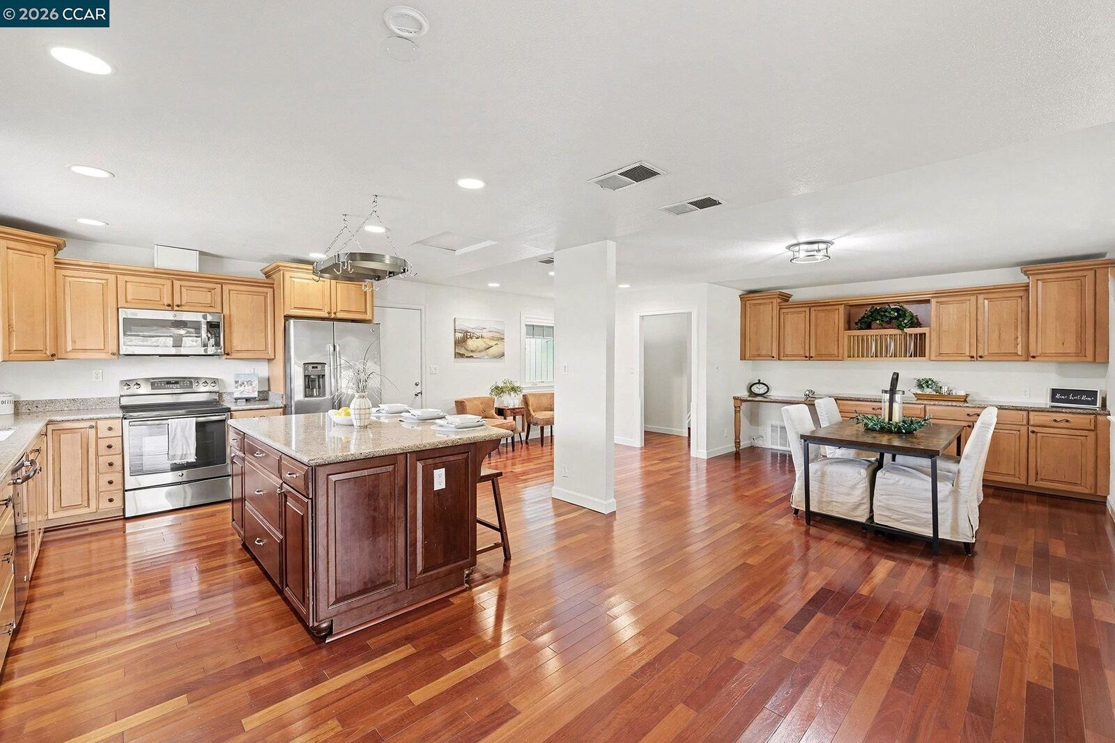 Property Photo: 837 Marie Ave CA 94553