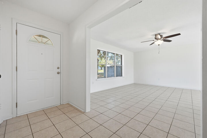 Property Photo:  306 W Kansas Street  FL 32425 