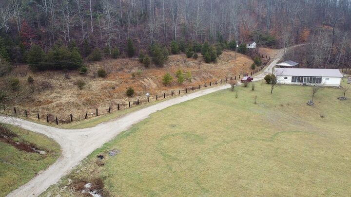 Property Photo:  204 Wintergreen Drive  KY 41124 