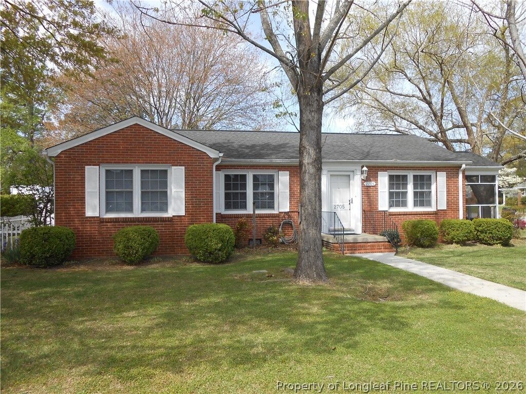 Property Photo:  2705 N Rowland Avenue  NC 28358 