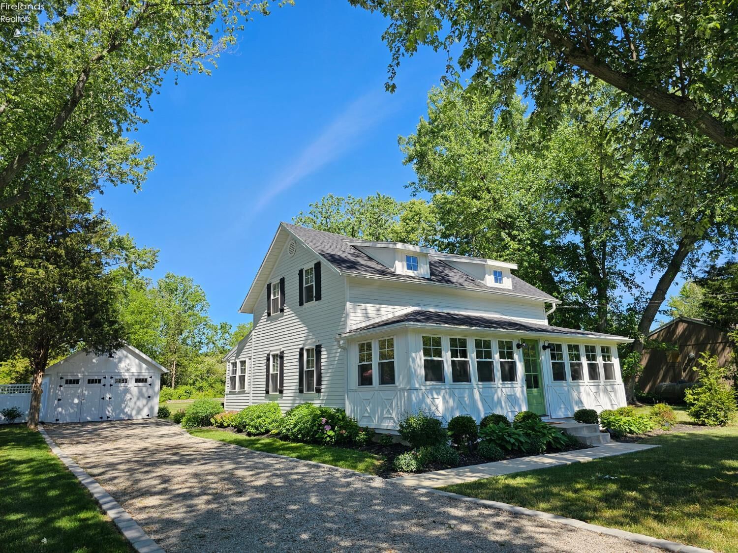 Property Photo: 321 Harbor Lane OH 43438