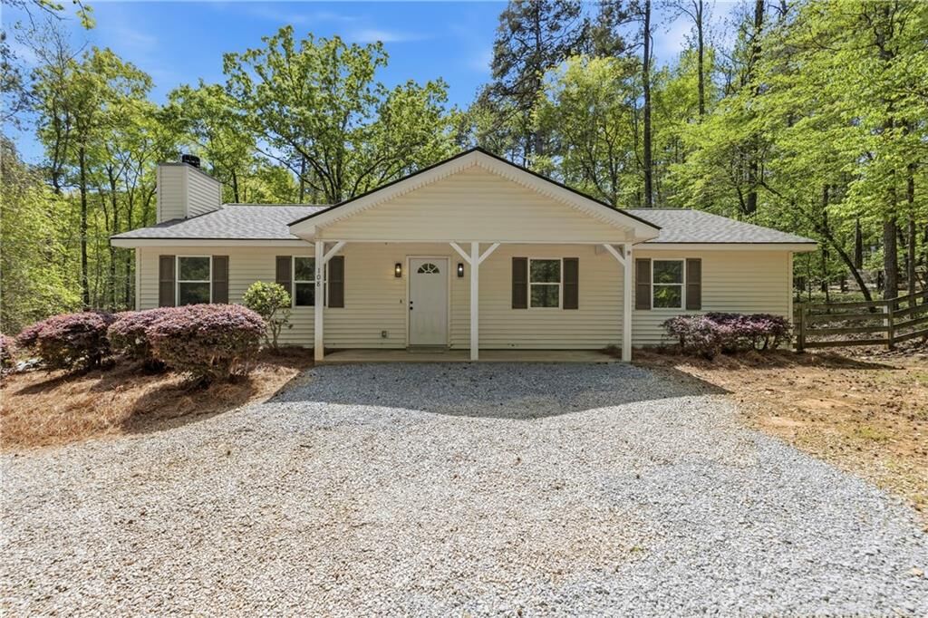 Property Photo: 108 Long Shoals Avenue GA 31024