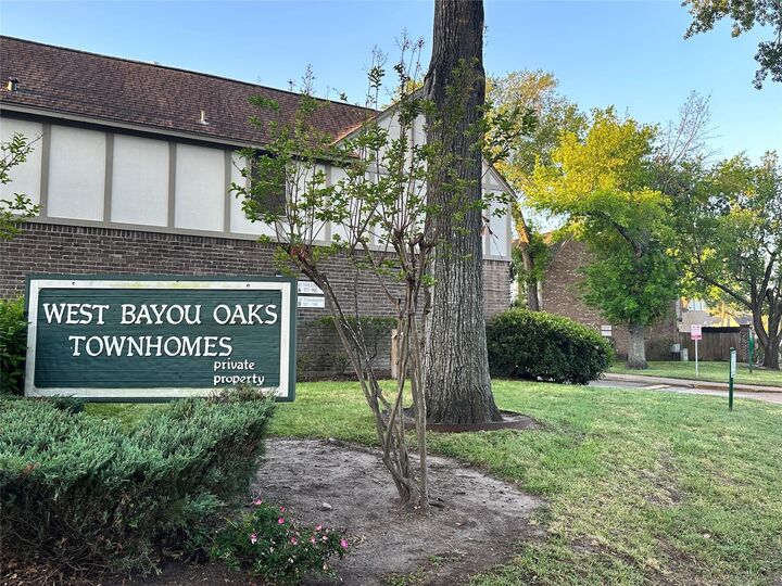 Property Photo:  840 Threadneedle Street 199  TX 77079 