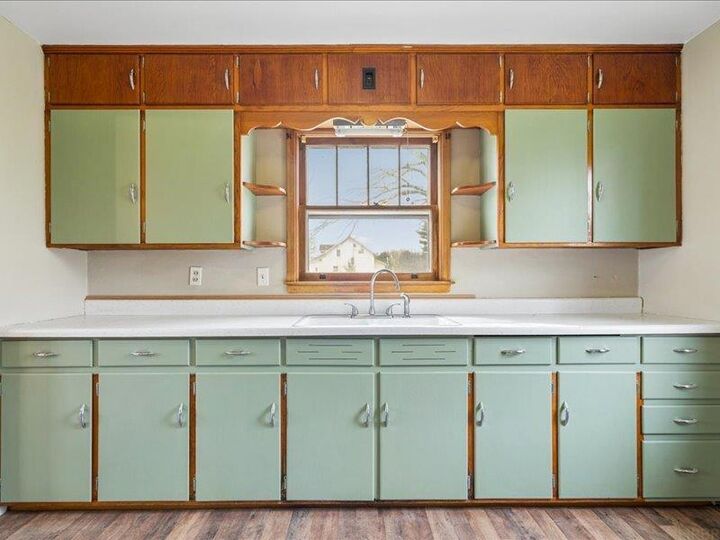 Property Photo:  305 3rd St N  IA 50655 