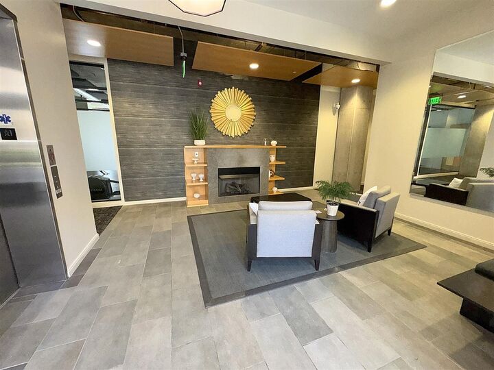 Property Photo:  2051 Villa Road 302  MI 48009-6571 