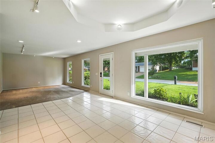 Property Photo:  13102 Cannes Drive  MO 63141 