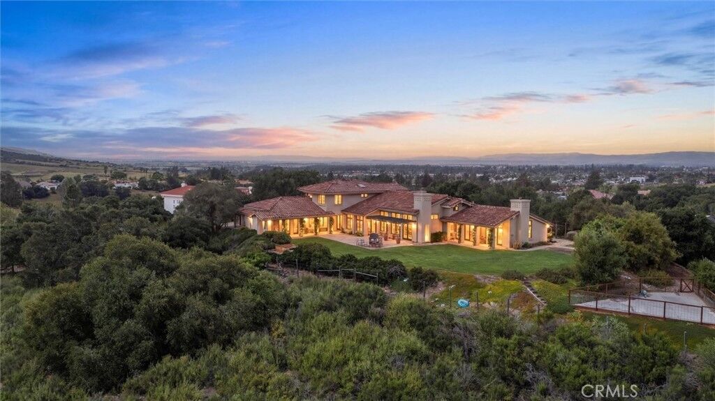 Property Photo:  6048 Quail Court  CA 93455 