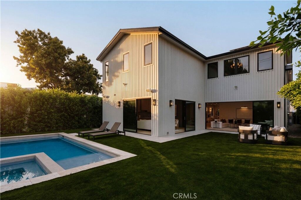 Property Photo: 4273 Murietta Avenue CA 91423