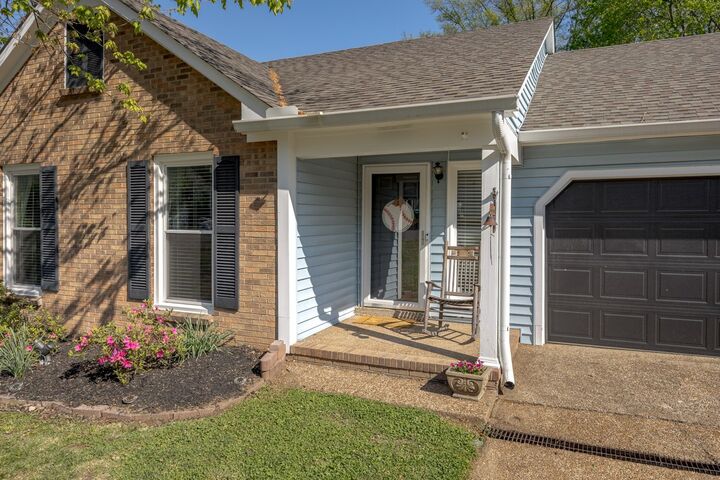 Property Photo:  5037 English Village Dr  TN 37211 