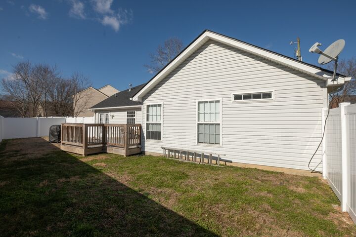 Property Photo:  5464 Daniel Ray Dr  TN 37189 