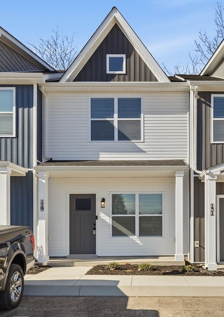 Property Photo:  119 Front Ridge Cir  TN 37040 