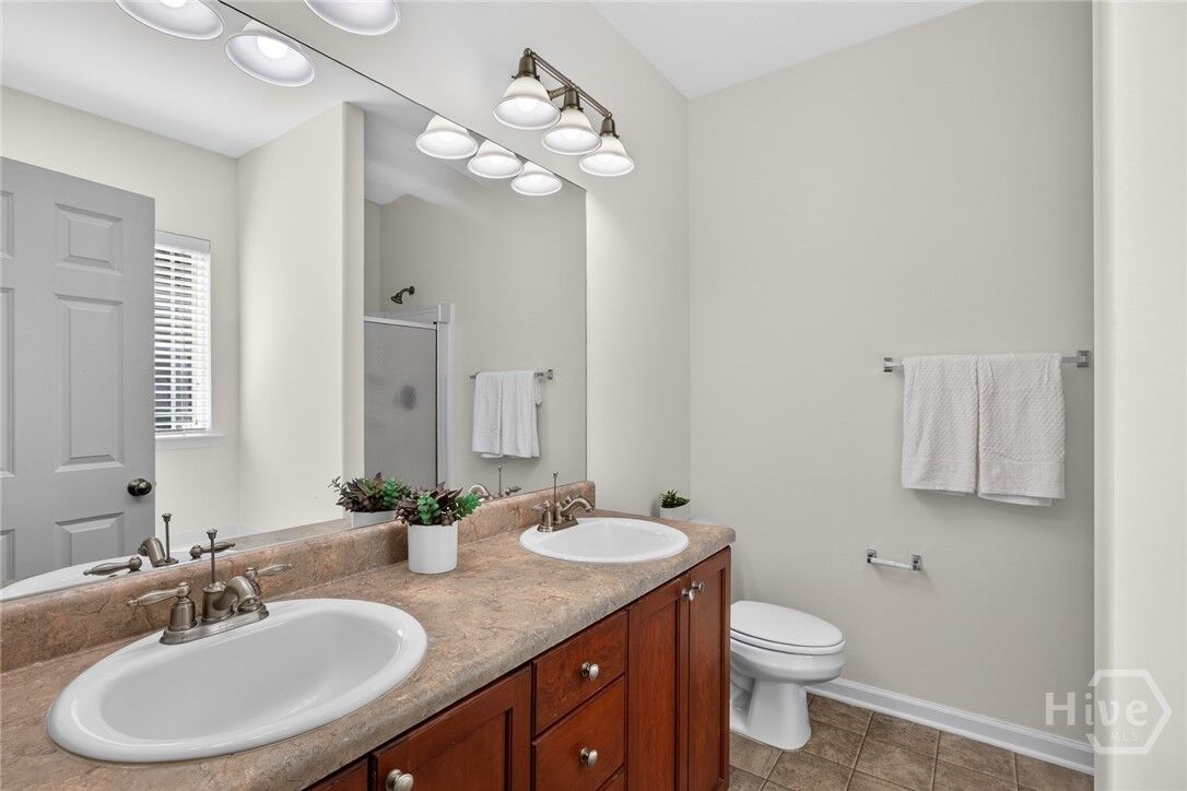 Property Photo:  190 Chapel  Lake S  GA 31419 