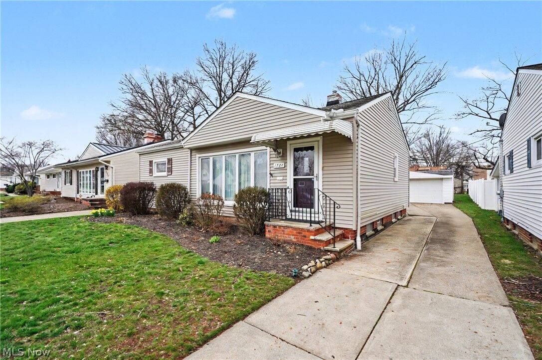 Property Photo: 1784 Empire Road OH 44092