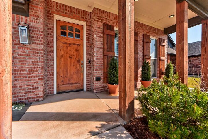 Property Photo:  2421 NW 179th Street  OK 73012 