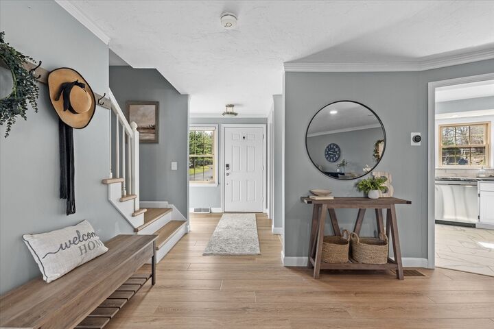 Property Photo:  6 Hovey Pond Dr 6  MA 01536 