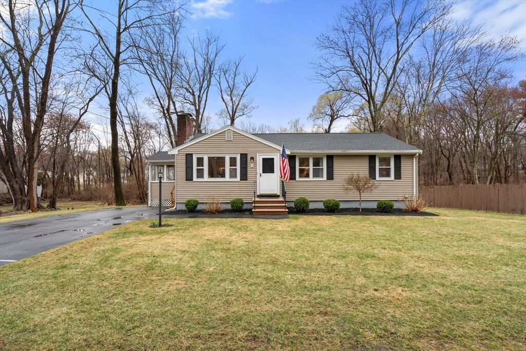 Property Photo:  9 Stoneybrook Rd  MA 01803 